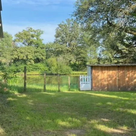 Le Temps De Vivre بيت للعطل Pressac